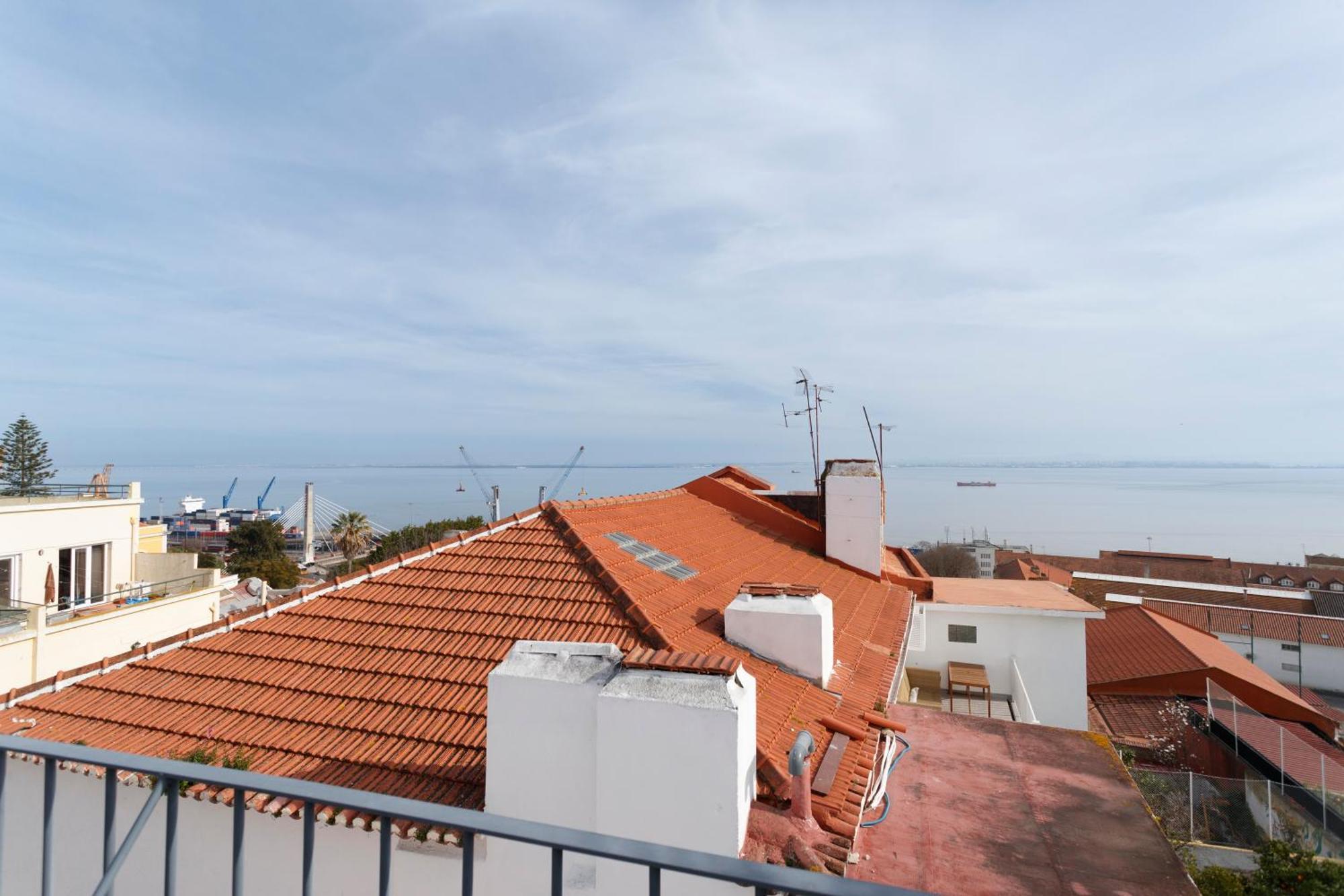 Barbadinhos Apartments In Lisbon Historic Neighborhood Εξωτερικό φωτογραφία