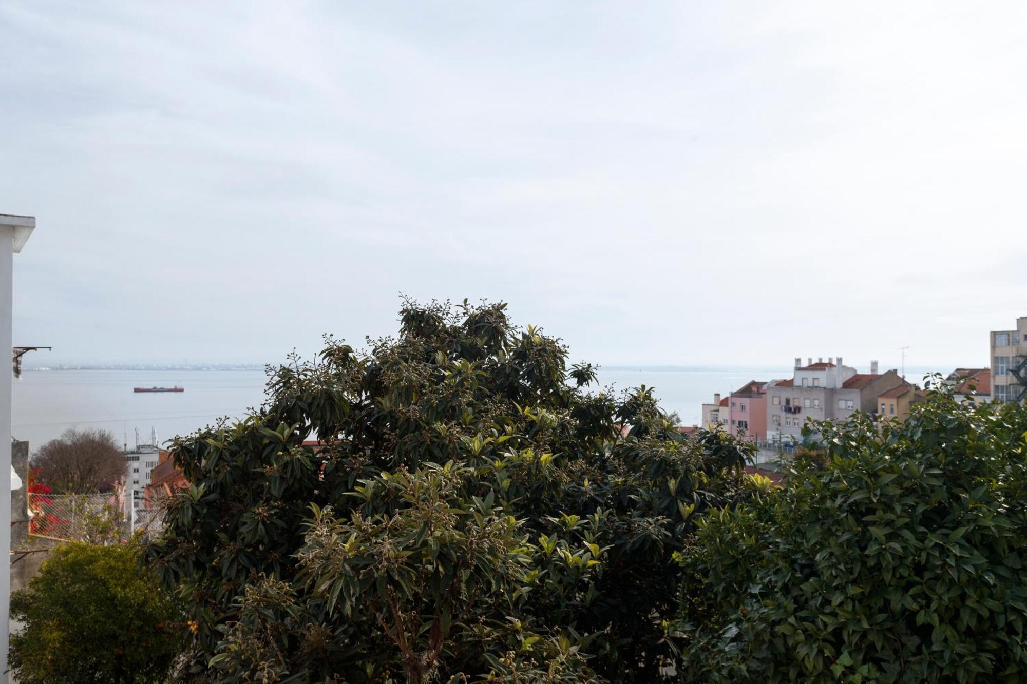 Barbadinhos Apartments In Lisbon Historic Neighborhood Εξωτερικό φωτογραφία