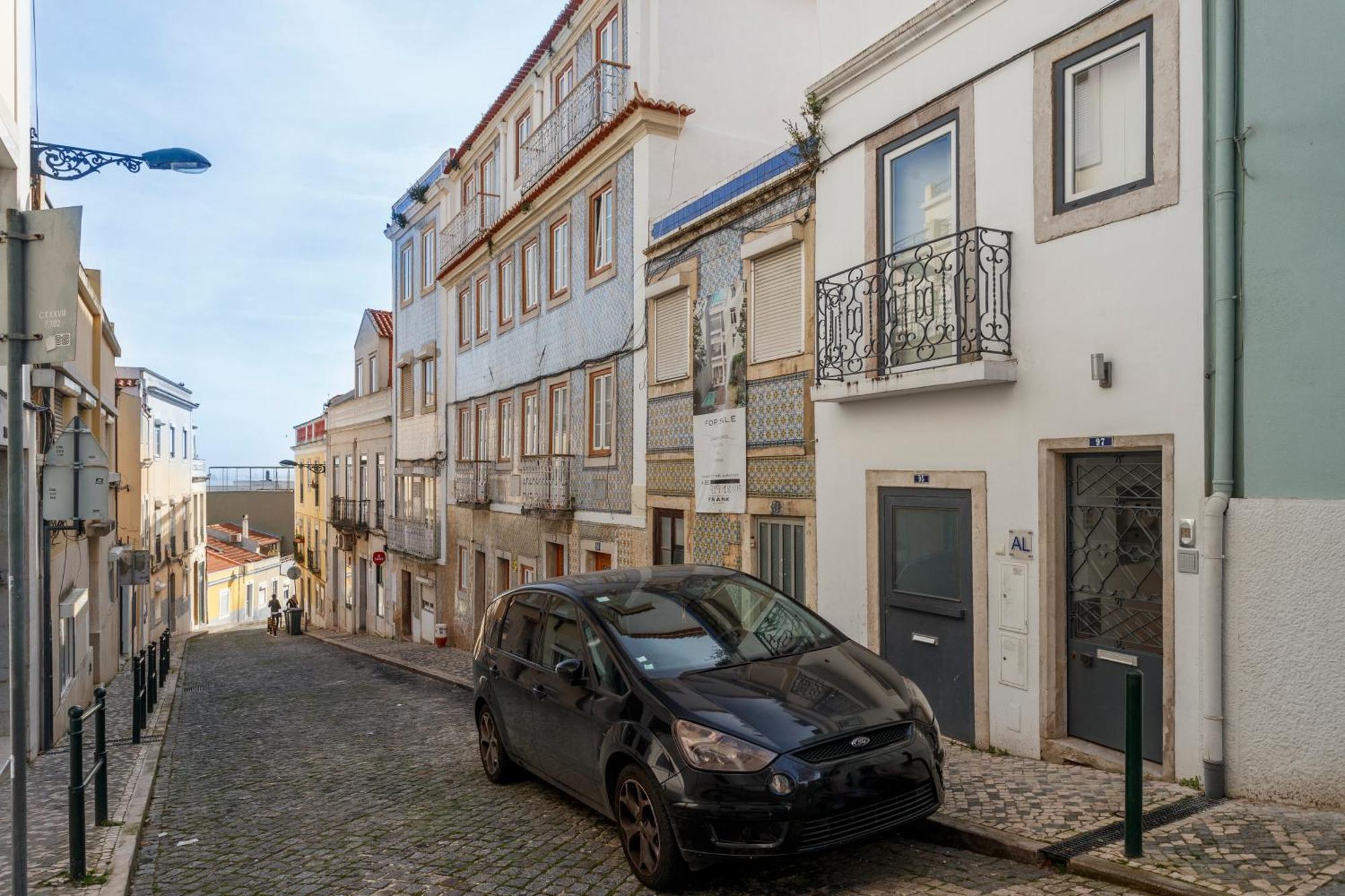 Barbadinhos Apartments In Lisbon Historic Neighborhood Εξωτερικό φωτογραφία
